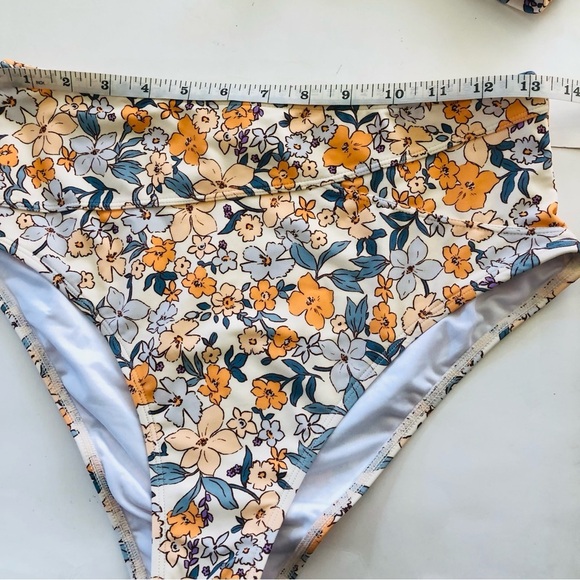 CUPSHE Ditsy Floral knotted Cutout Back Hook Closure High-Waisted Bikini Set M/L - Picture 13 of 16